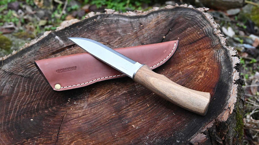 The Profile of a Straight Back Knife