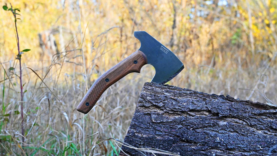 Types of Axes for Traveling: How to Choose Yours